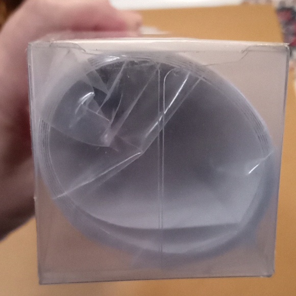 NEW Artscape Window Privacy Film---- 24x36inch - Picture 4 of 6